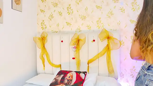 Sara Desire online show from January 6, 2026, 12:20 pm