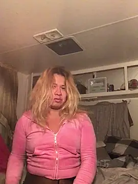 allissonw13 online show from February 10, 2025, 1:35 am