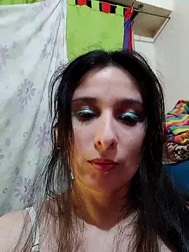 Snapshot of Bigyummmzul chatting on May 10, 2026, 10:11 pm Bigyummmzul online show from May 10, 2026, 10:11 pm
