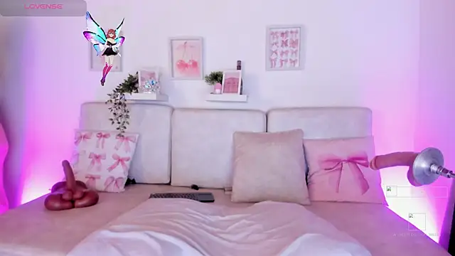 Snapshot of Malka_Burning chatting on November 30, 2025, 7:03 pm Malka Burning online show from November 30, 2025, 7:03 pm