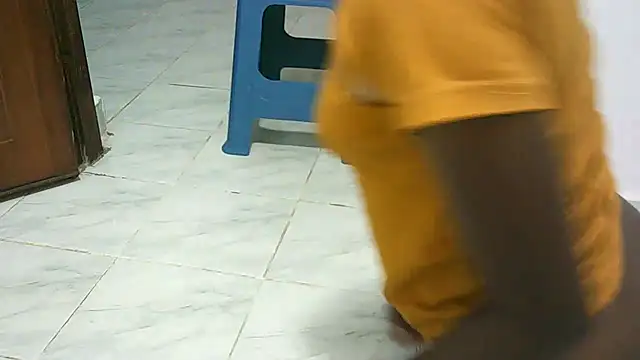 Snapshot of hottgirlval chatting on September 10, 2025, 10:47 am hottgirlval online show from September 10, 2025, 10:47 am