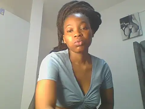 Snapshot of _Becky002 chatting on May 16, 2026, 10:14 am Becky002 online show from May 16, 2026, 10:14 am