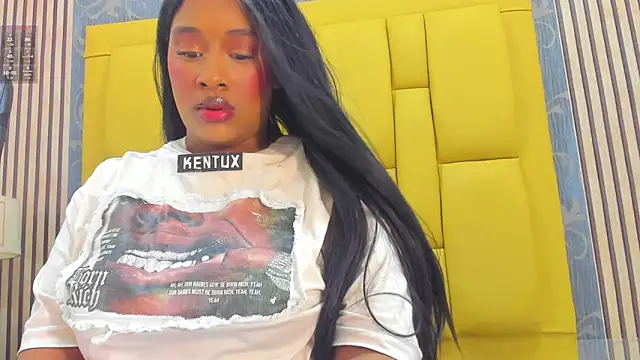 kriixtybrown online show from March 19, 2026, 1:38 am