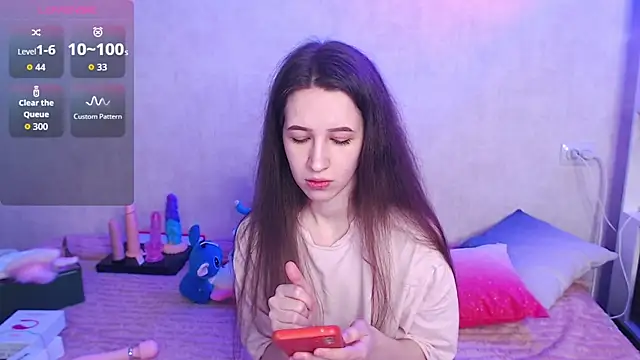 ur kitty   online show from February 18, 2026, 10:01 am