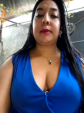 Bella keny online show from February 9, 2026, 6:39 pm