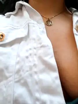 Bella keny online show from November 25, 2025, 5:24 pm