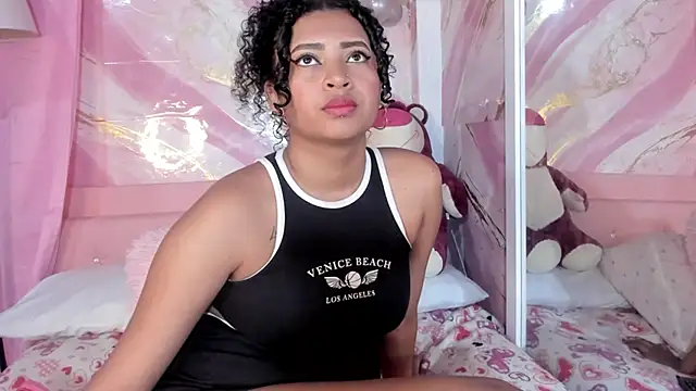 JessyZoe online show from October 13, 2025, 3:35 pm