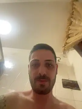 Snapshot of iltoscano95 chatting on July 15, 2026, 6:48 pm iltoscano95 online show from July 15, 2026, 6:48 pm
