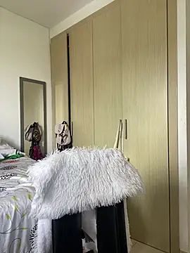 dakota le online show from March 18, 2025, 1:55 pm