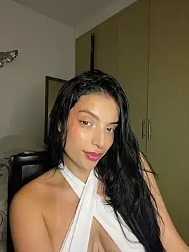 dakota le online show from March 11, 2025, 11:47 pm