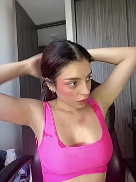 dakota le online show from April 22, 2026, 1:18 pm