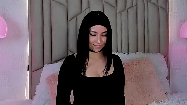 AudreyElla online show from March 8, 2026, 2:37 am