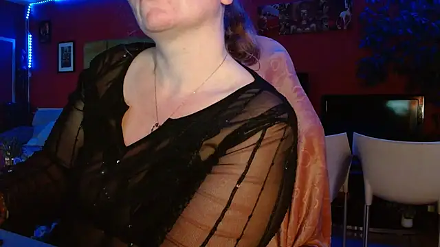 cruellaculdenfer67 online show from March 22, 2026, 9:27 pm