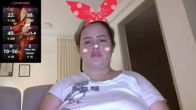 saramartinez1000 online show from September 18, 2025, 1:25 pm