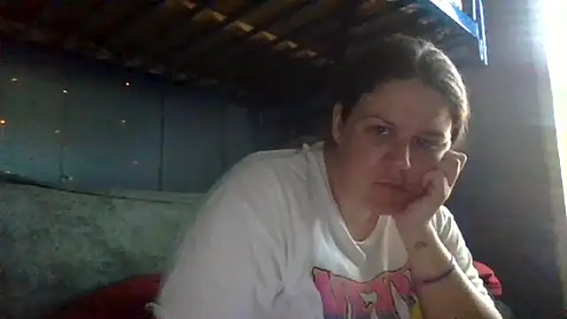 velvetta  online show from April 8, 2026, 3:57 pm