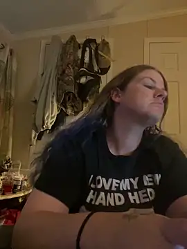 velvetta  online show from September 16, 2025, 6:36 am