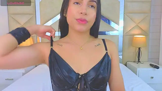 Snapshot of Tiphani_walker_ chatting on September 27, 2025, 12:17 am Tiphani walker online show from September 27, 2025, 12:17 am