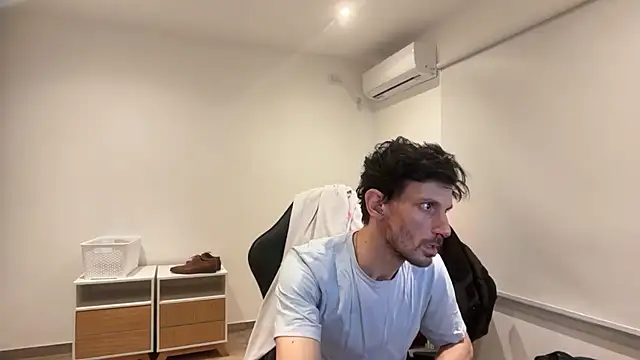 nicolaaaaas online show from September 29, 2025, 8:14 pm