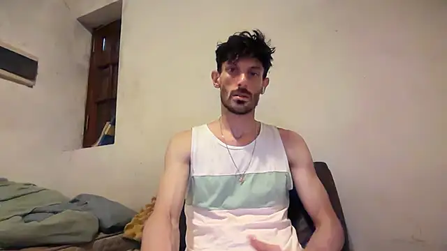 nicolaaaaas online show from December 17, 2025, 8:14 pm