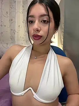 AliceJovovich online show from December 30, 2024, 6:05 pm