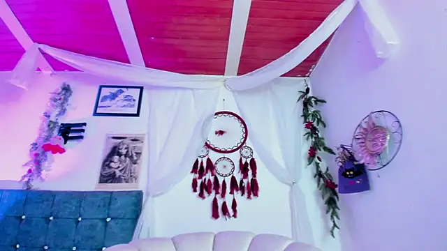 bathory vamps online show from April 14, 2026, 2:44 pm