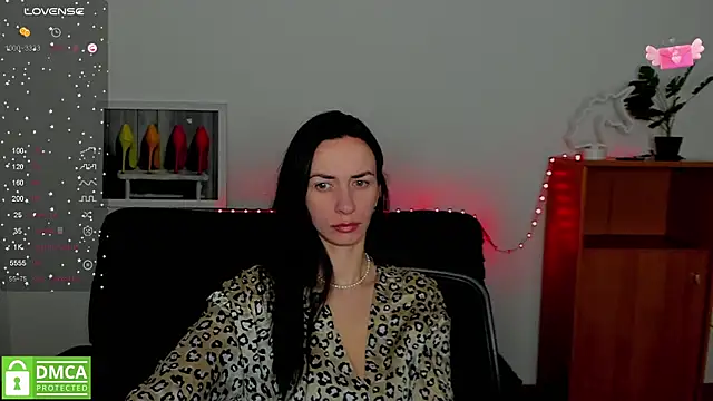 annakillianox online show from March 14, 2025, 6:32 am