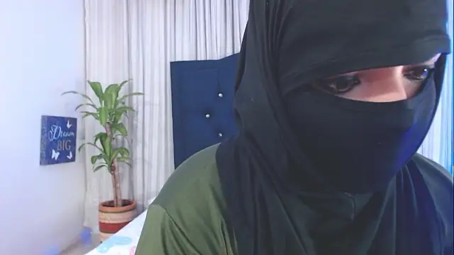 Uzra hayed online show from March 21, 2025, 10:50 pm