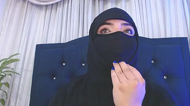 Uzra hayed online show from March 12, 2025, 2:20 am