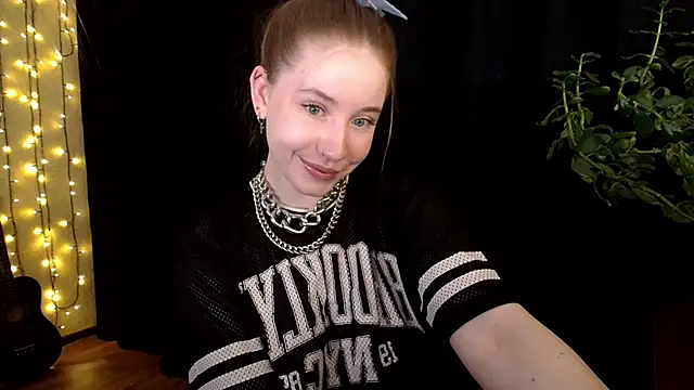 SindiWatsoon online show from September 12, 2025, 11:21 am