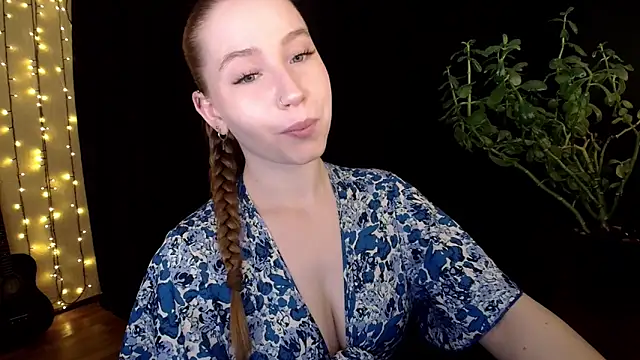 SindiWatsoon online show from October 17, 2025, 1:35 pm