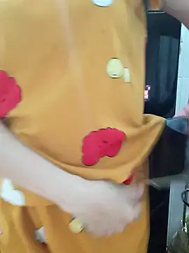 Snapshot of Ngocnhi2k chatting on December 26, 2024, 1:21 pm Ngocnhi2k online show from December 26, 2024, 1:21 pm