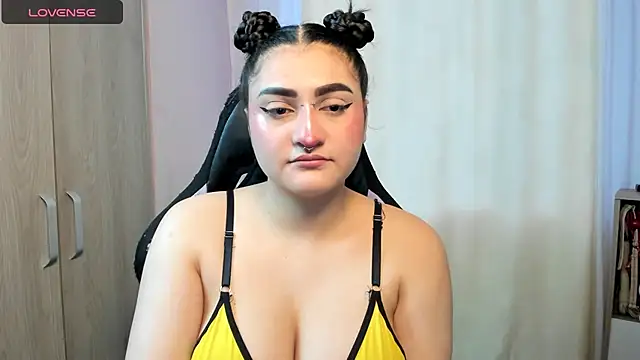 setzuna  online show from November 9, 2025, 10:36 pm