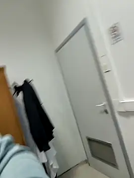 onbifeet online show from March 4, 2025, 2:21 pm