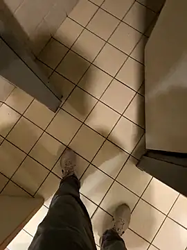 onbifeet online show from April 14, 2026, 7:13 am