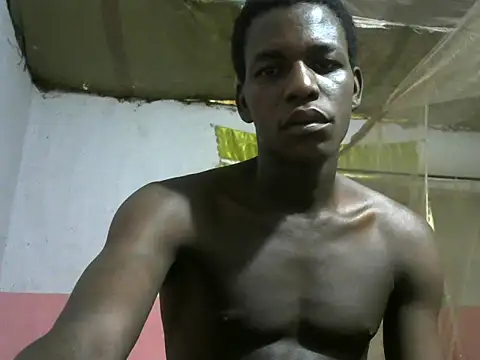 Bigras0011 online show from December 5, 2025, 4:55 am