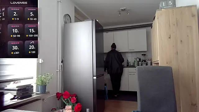 Snapshot of MilfGina chatting on September 16, 2025, 8:04 am MilfGina online show from September 16, 2025, 8:04 am