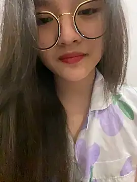 Krixxi22 online show from March 20, 2025, 3:14 pm