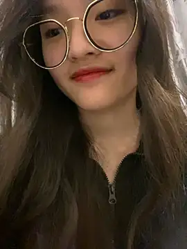 Krixxi22 online show from February 24, 2025, 3:09 pm