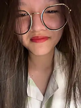 Krixxi22 online show from October 27, 2025, 2:40 pm