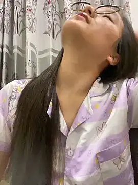 Krixxi22 online show from March 14, 2025, 3:58 pm