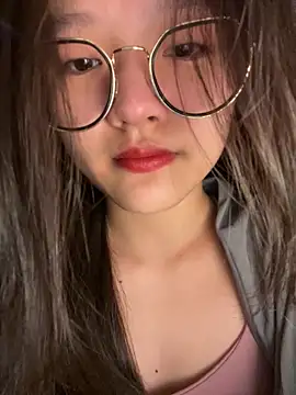 Krixxi22 online show from September 11, 2025, 3:01 pm