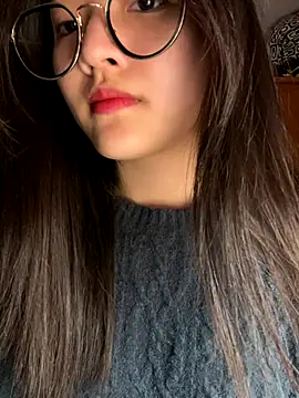 Krixxi22 online show from November 23, 2025, 3:44 pm