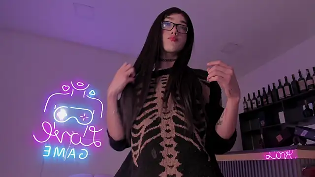 Bonnie Luxury online show from October 23, 2025, 5:17 am