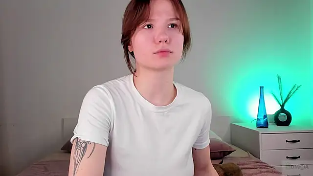 hey tyanka online show from February 20, 2025, 12:41 am