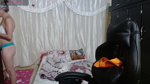 Giorgia xue53 online show from February 18, 2025, 2:49 am