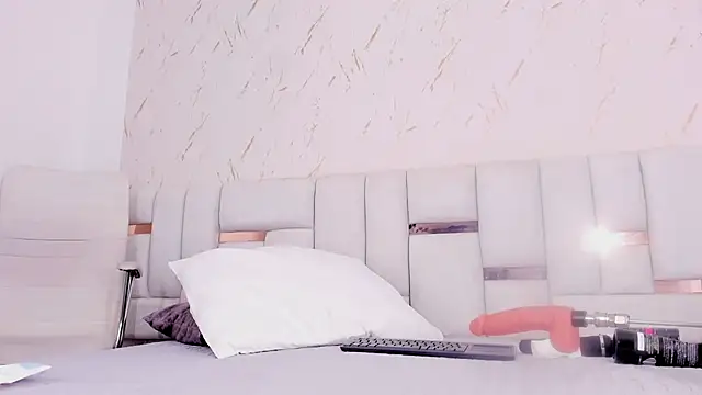 Snapshot of Daliana_Beck chatting on February 14, 2026, 12:05 pm Daliana Beck online show from February 14, 2026, 12:05 pm