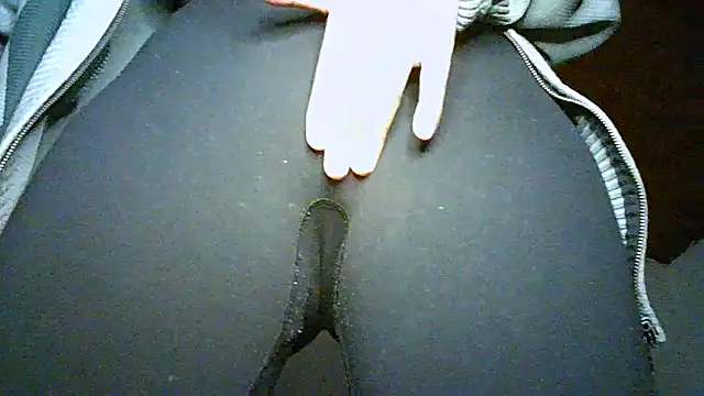 Bellabeltrann online show from March 15, 2025, 1:51 pm