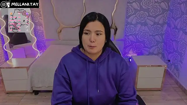 Mellani tay online show from November 19, 2025, 3:17 am