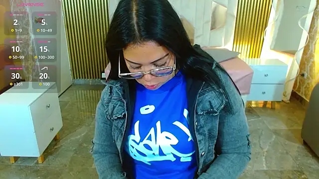 martinna tay online show from November 29, 2025, 3:28 am