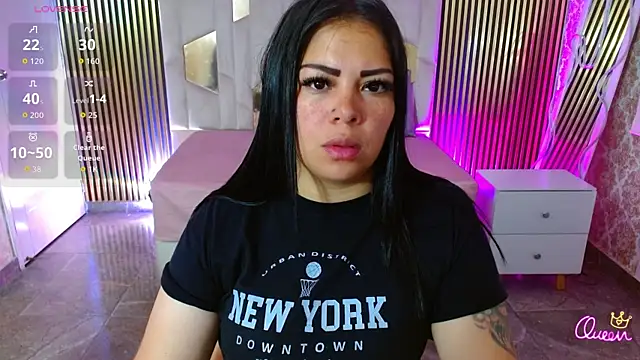 martinna tay online show from May 18, 2026, 3:28 am